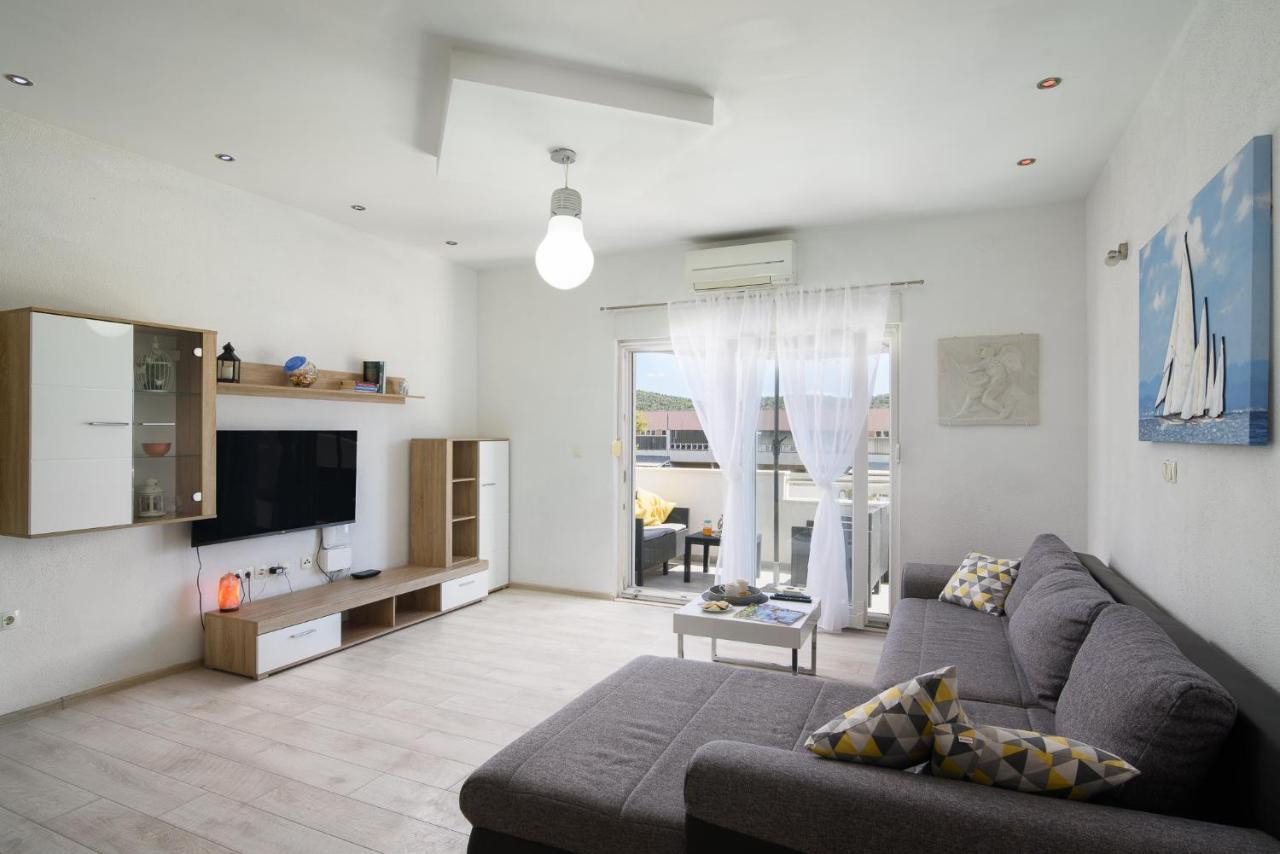 Mare&Antonio Apartment โตรกีร์ ภายนอก รูปภาพ